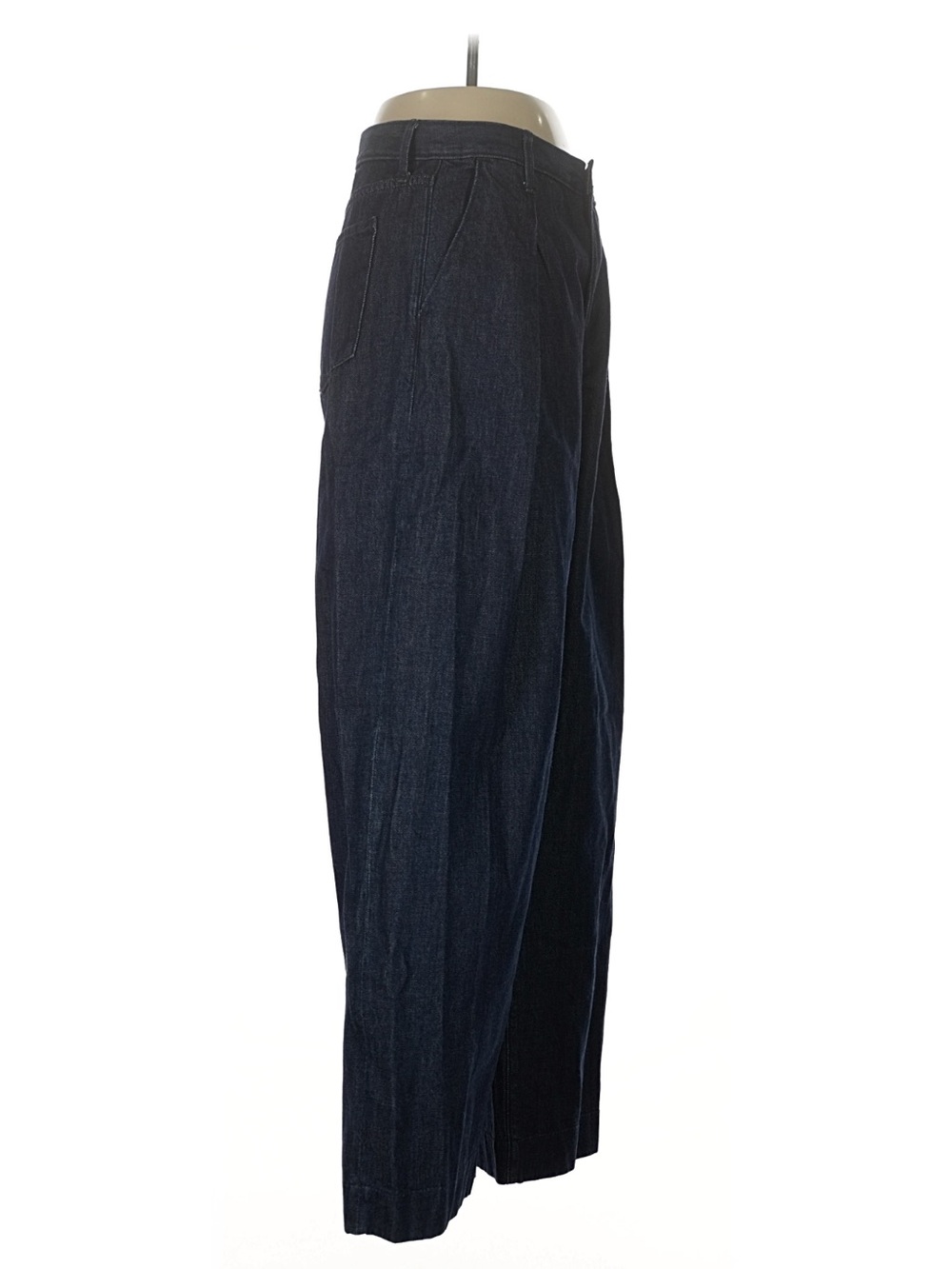 Banana Republic Pleated High-Rise Wide-Leg Jean - Picture 4 of 6